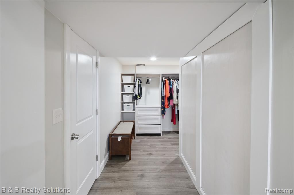 54675 Romeo Plank Road, Macomb, MI 48042 — Photo 37
