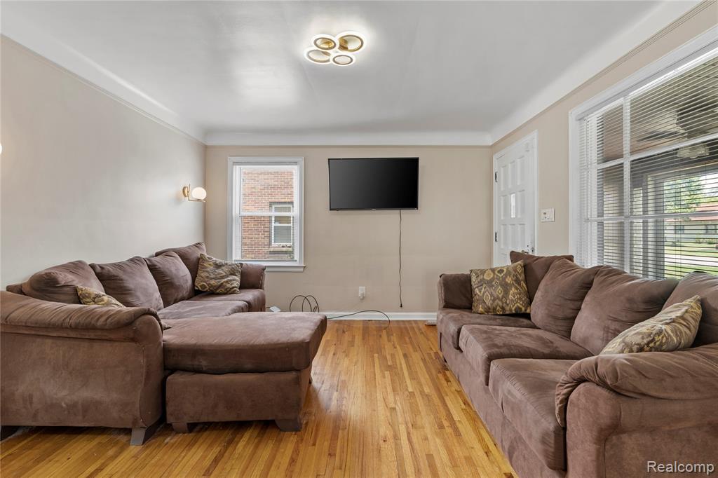 9615 W Parkway Street, Redford, MI 48239 — Photo 5