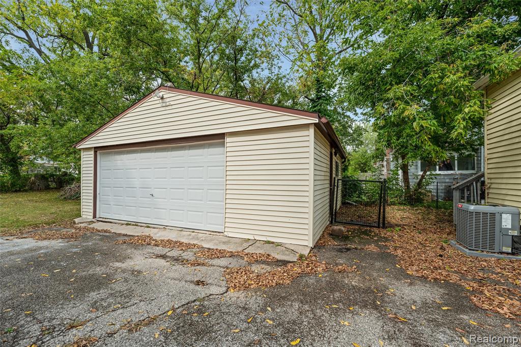 69 Lincoln Street, Pontiac, MI 48341 — Photo 22