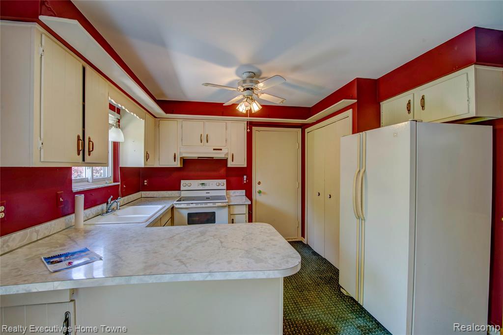 536 Central Street, Marysville, MI 48040 — Photo 12