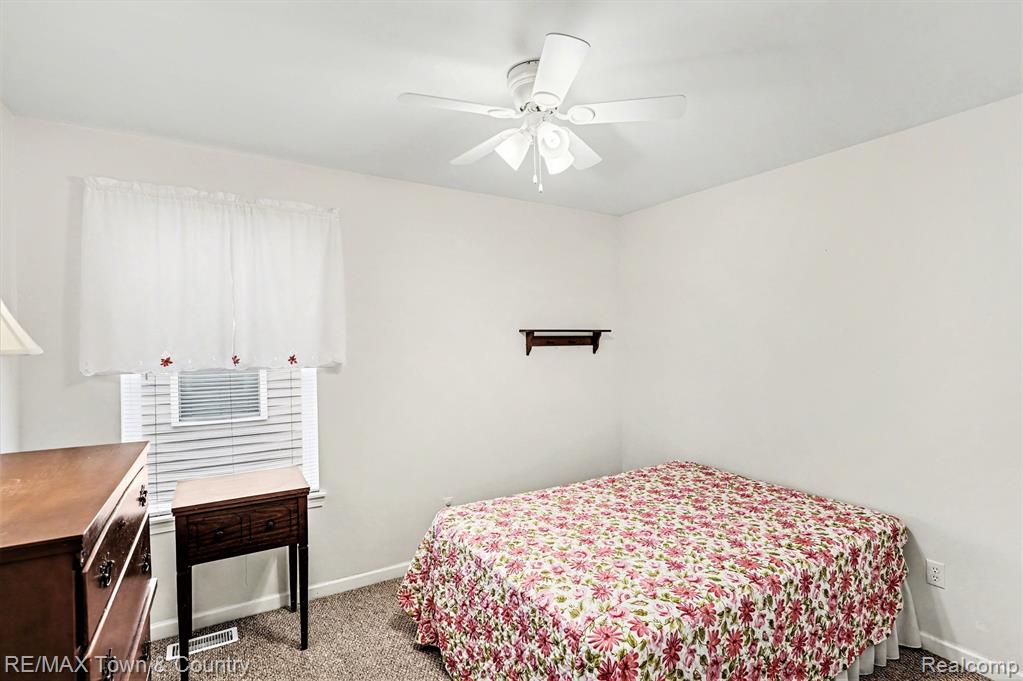 6462 Royal Club Drive, Flushing, MI 48433 — Photo 13