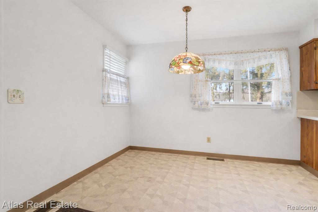 4386 Bennett Drive, Burton, MI 48519 — Photo 25