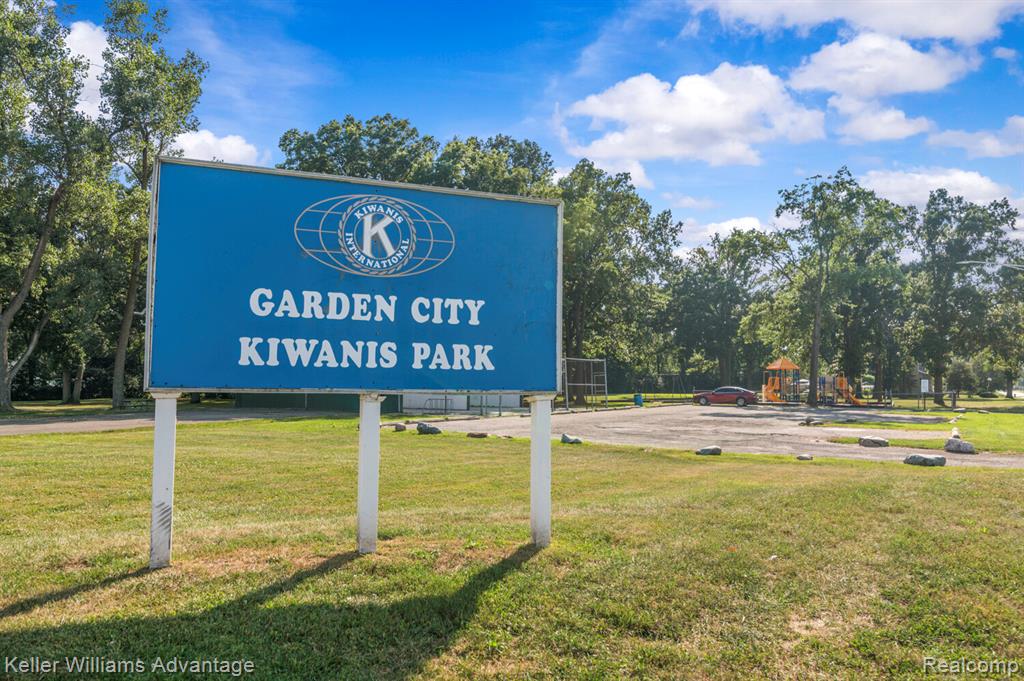 6514 Sharon Street, Garden City, MI — Photo 40