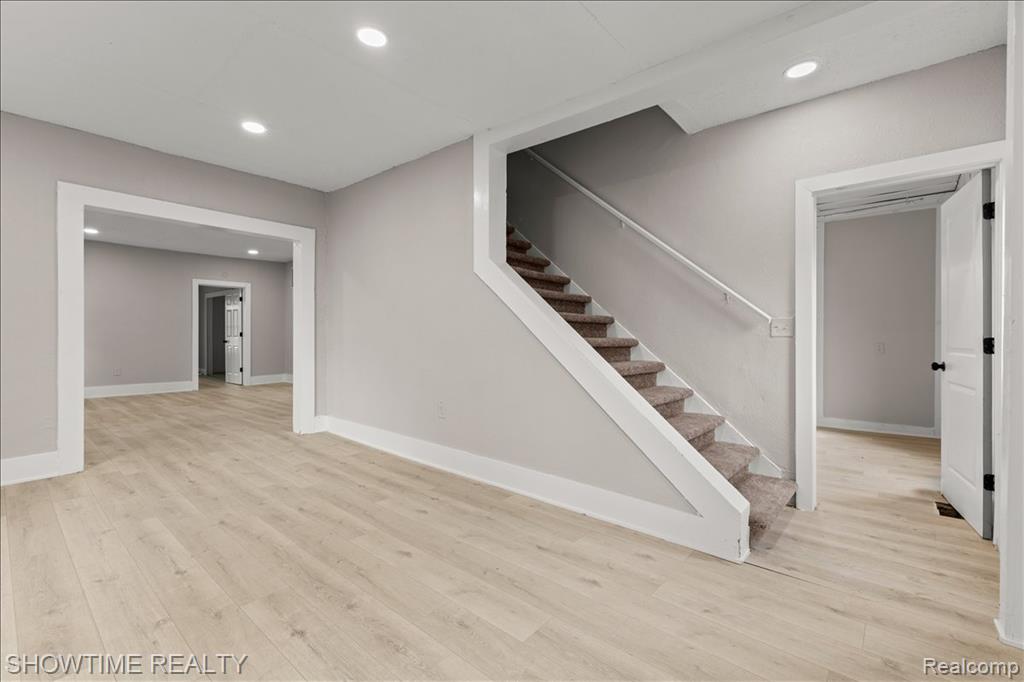 1865 N BLACKS CORNERS Road, Imlay City, MI 48444 — Photo 17