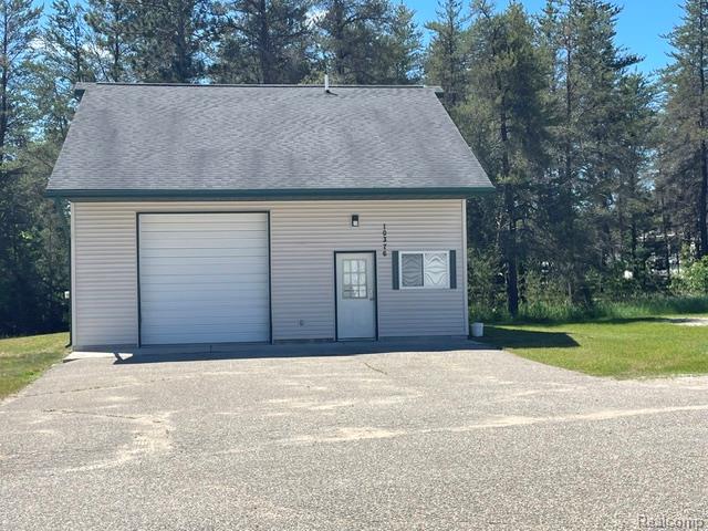 10376 N Roscommon Road, Roscommon, MI 48653