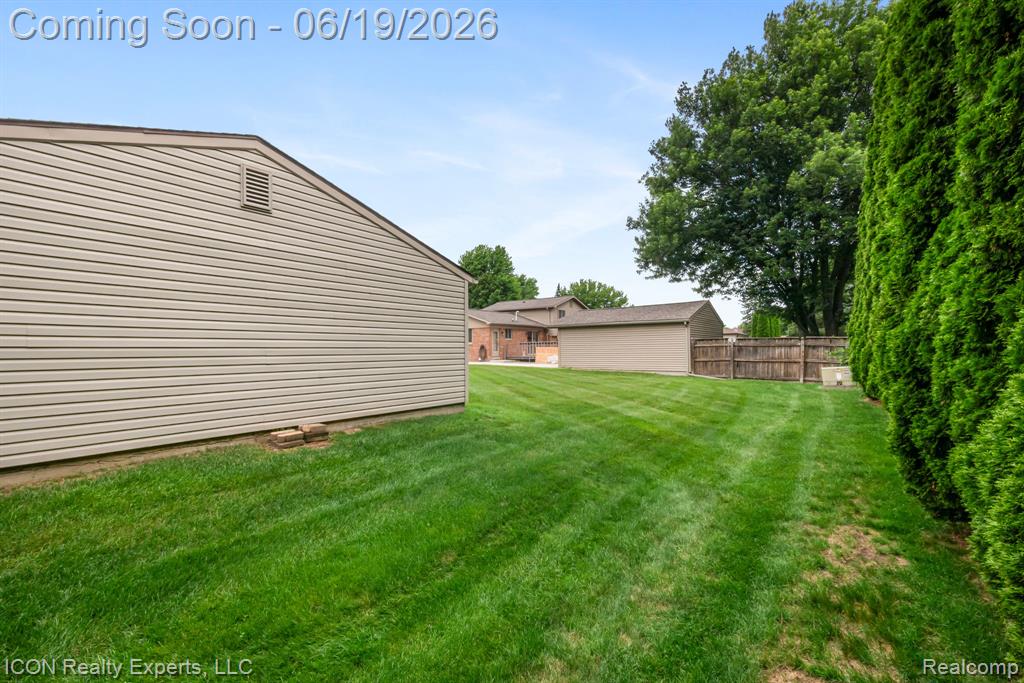 39738 Day Drive E, Clinton Twp, MI 48038 — Photo 58