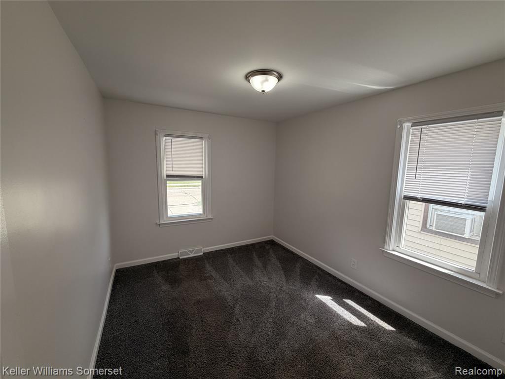 8226 Prospect Avenue, Warren, MI 48089 — Photo 12