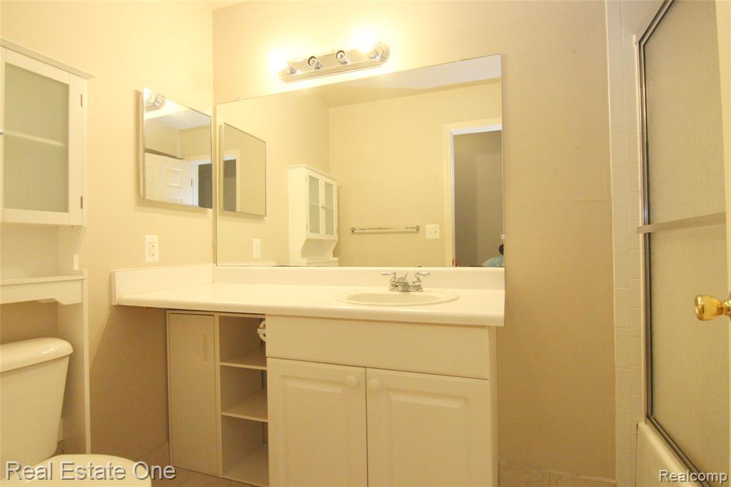 6109 Orchard Lake Road, 101, West Bloomfield, MI — Photo 11