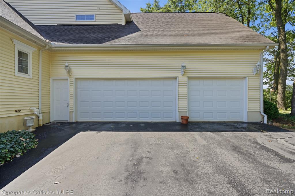 4462 Lily Drive, Howell, MI 48843 — Photo 60