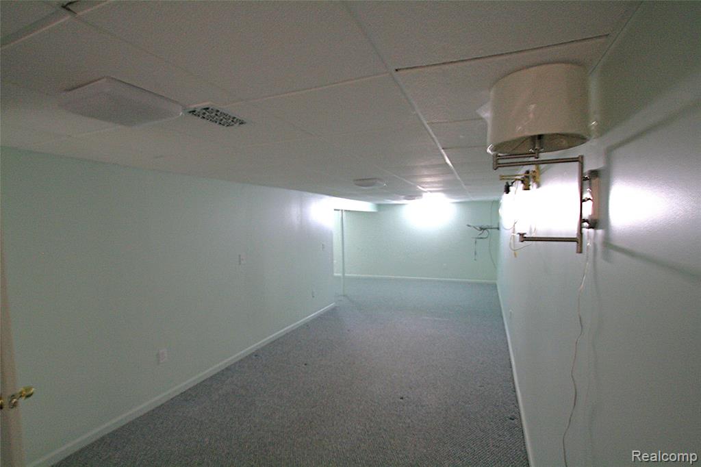 4439 Ryant Drive, Flint, MI 48507 — Photo 17