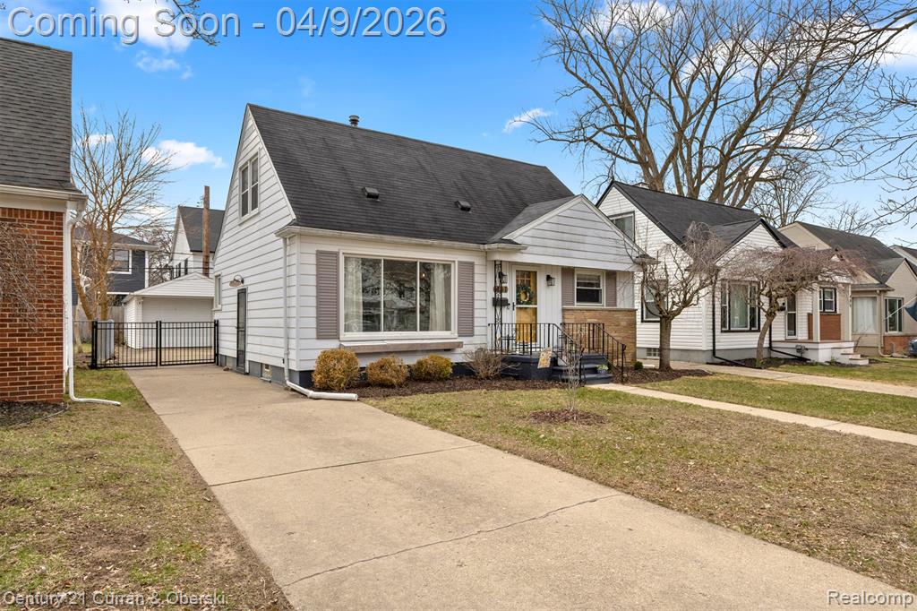401 Walnut Avenue, Royal Oak, MI 48073 — Photo 2