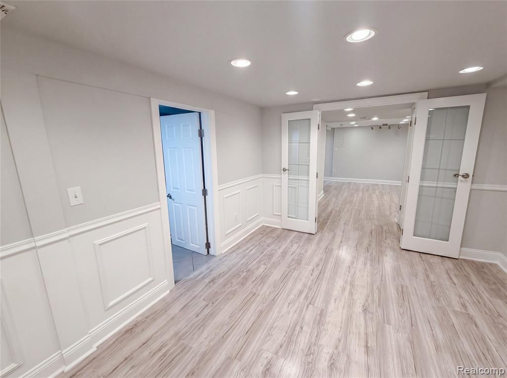916 Longfellow Avenue, Royal Oak, MI 48067 — Photo 19