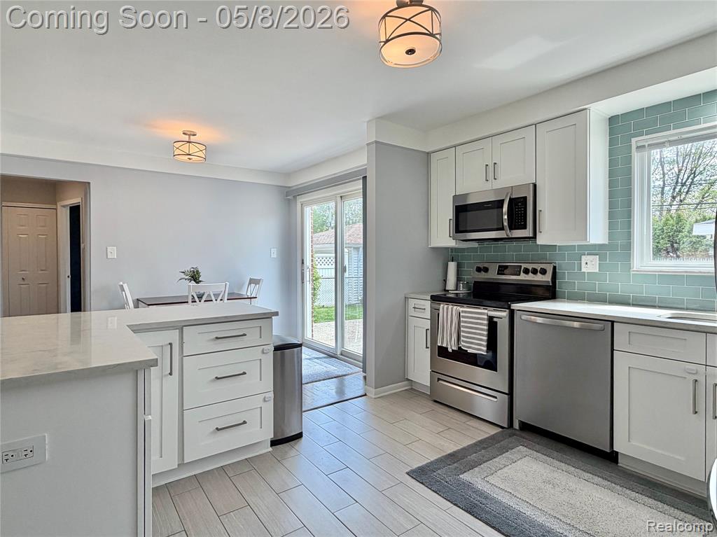 1274 Fontaine Avenue, Madison Heights, MI 48071 — Photo 8