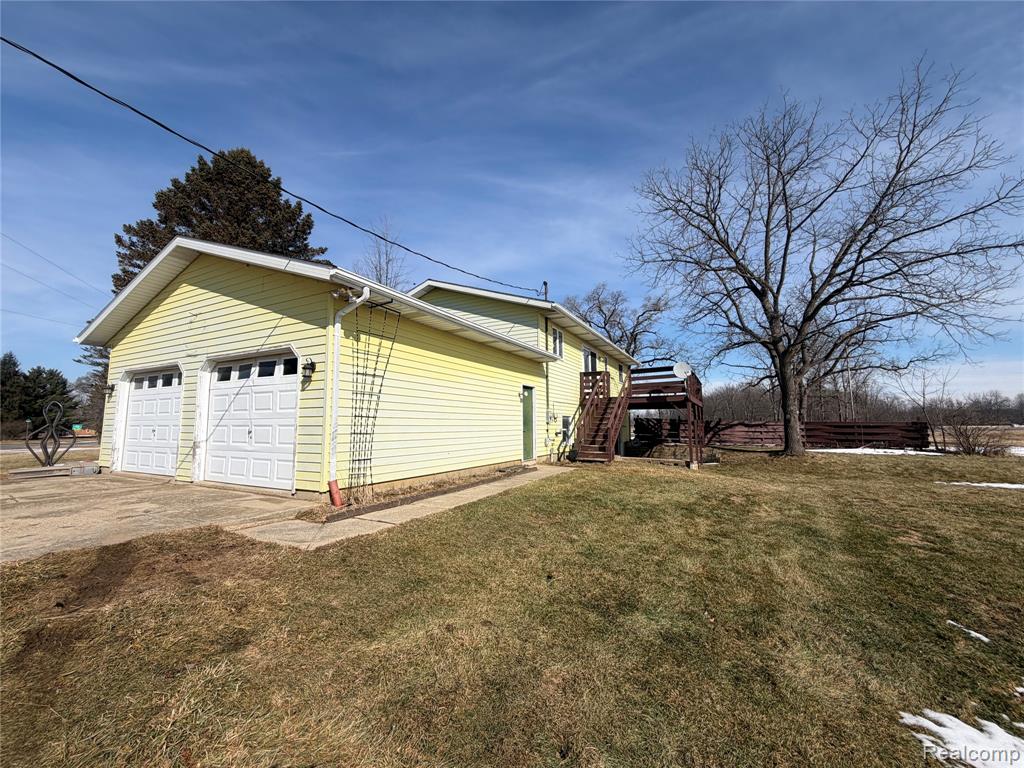 5749 Leix Road, Mayville Vlg, MI 48744 — Photo 2