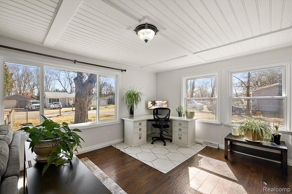 5275 Lake Grove Drive, White Lake, MI 48383 — Photo 15