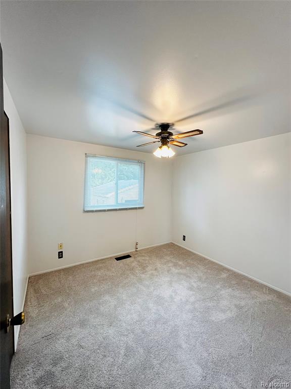 329 Cranbrook Boulevard, Monroe, MI 48162 — Photo 20