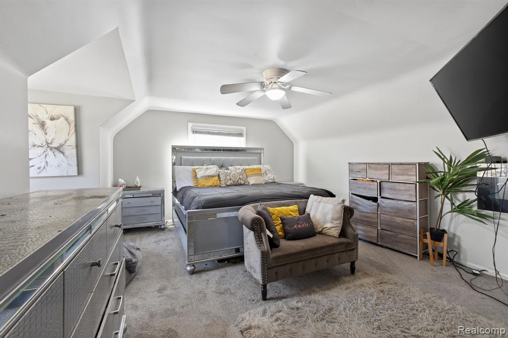 28025 Sunset Boulevard W, Lathrup Village, MI 48076 — Photo 12