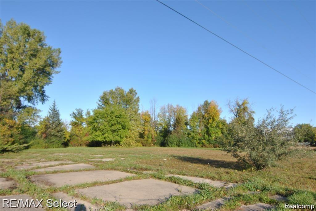 6483 BAY, Saginaw, MI 48604 — Photo 16