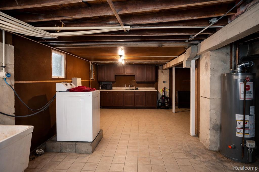 11655 Mitchell Street, Hamtramck, MI 48212 — Photo 23