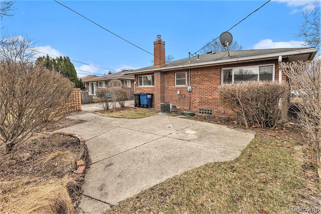 8148 RANDY Drive, Westland, MI — Photo 14