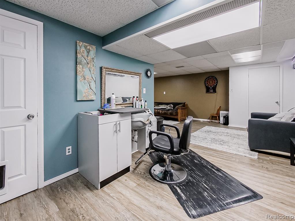 25911 Buckminster Drive, Novi, MI — Photo 32