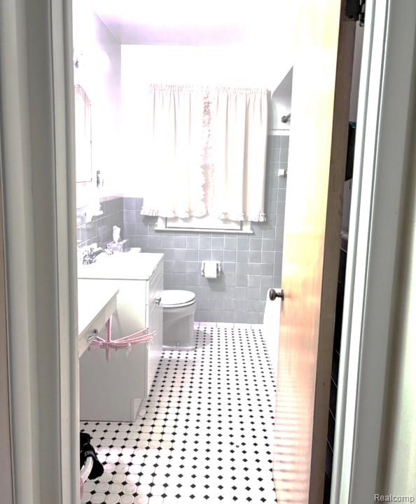 222 Lakewood Street, Detroit, MI 48215 — Photo 9