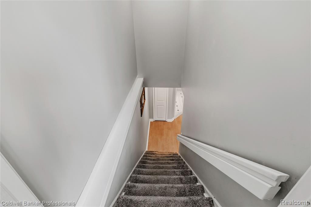 4015 Green Lake Road, West Bloomfield, MI 48324 — Photo 28