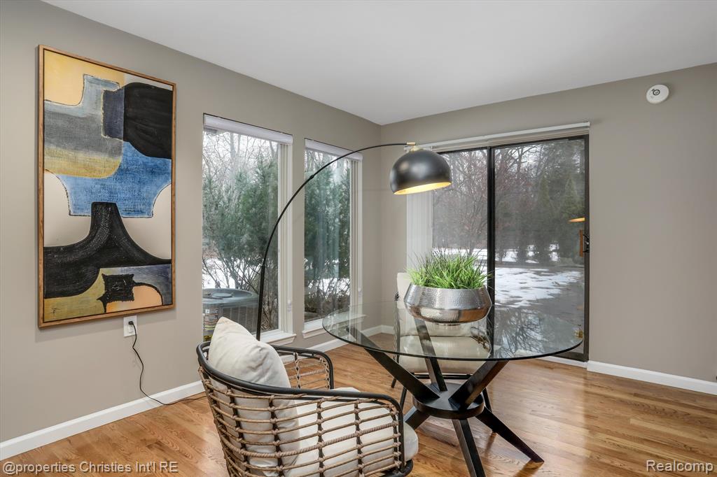 5896 NANEVA Court, West Bloomfield, MI — Photo 15