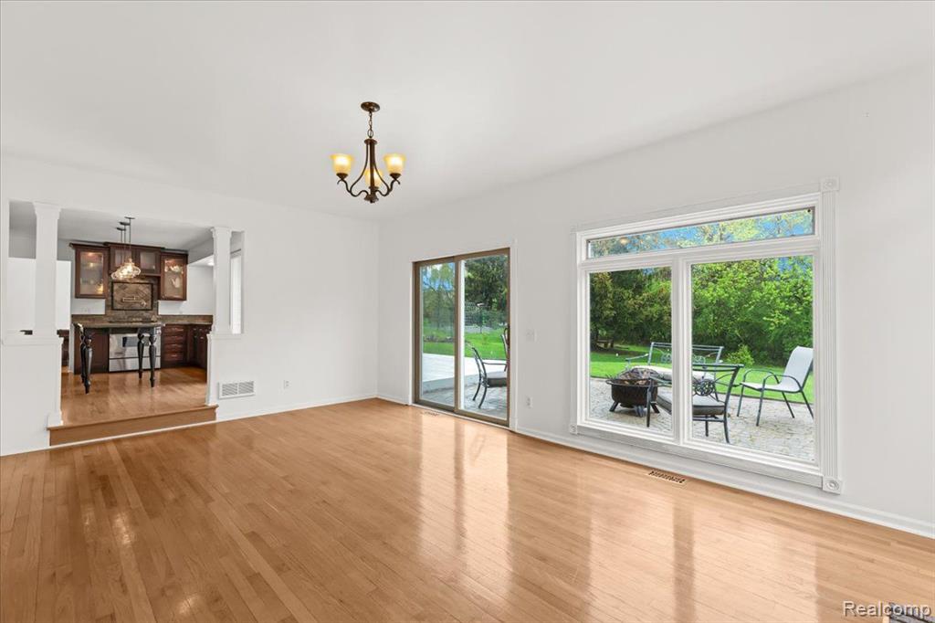 45273 Yorkshire Drive, Novi, MI — Photo 17