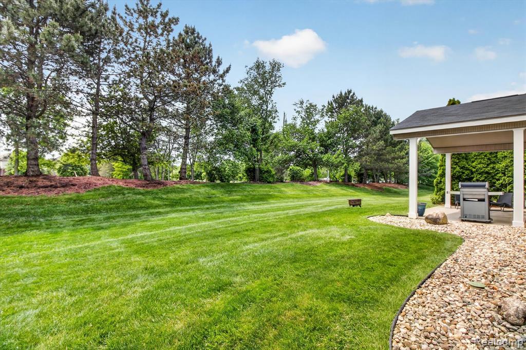 49271 Laguna Drive, Van Buren, MI 48111 — Photo 55