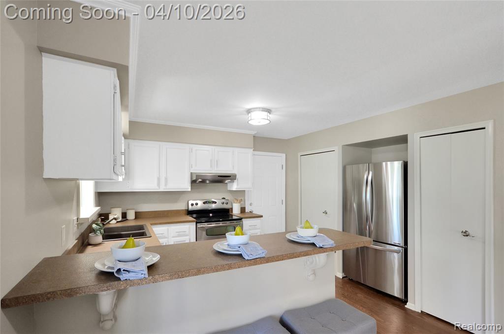 45064 Hecker Drive, Utica, MI 48317 — Photo 10