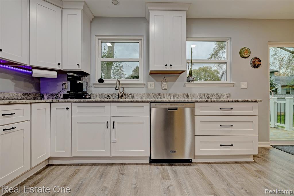 742 Marion Drive, Holly, MI 48442 — Photo 16