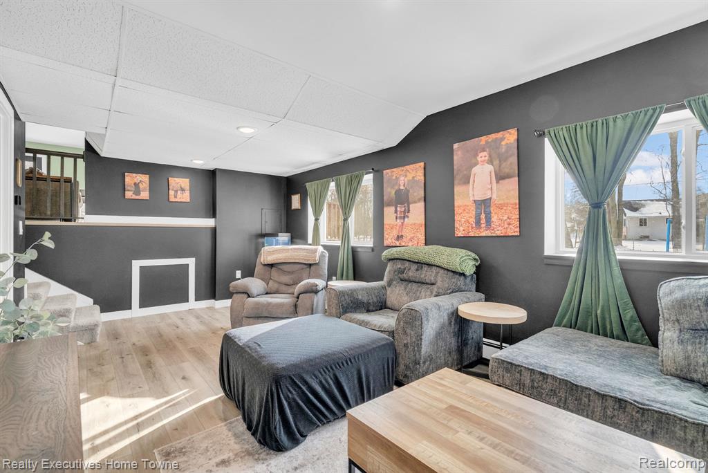 5851 Lakeshore Road, Fort Gratiot, MI 48059 — Photo 31