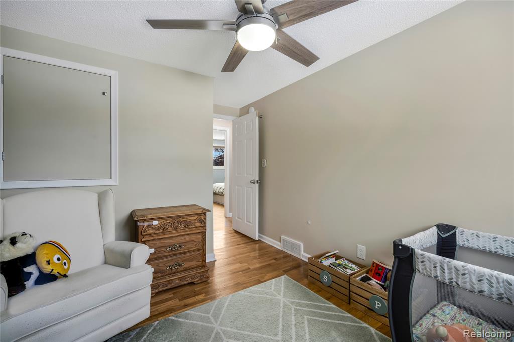 9488 Brookway Court, Goodrich Vlg, MI — Photo 33