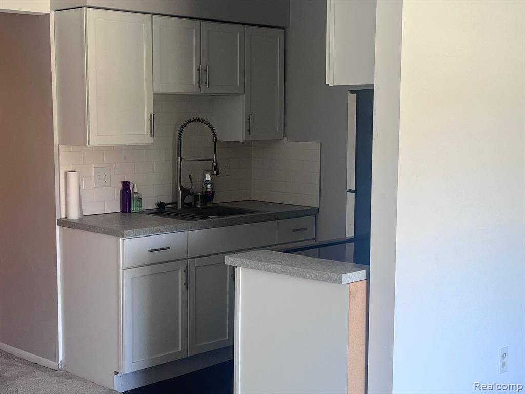 19804 Harper Avenue, 202, Harper Woods, MI 48225 — Photo 8