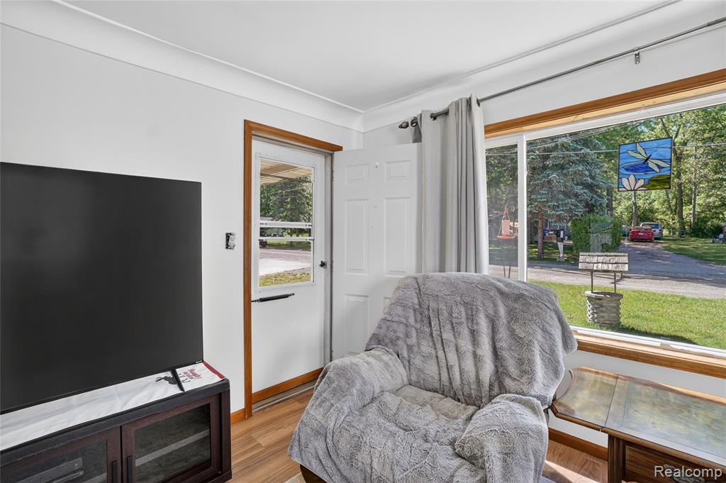 7166 Alpine Drive, Linden, MI 48451 — Photo 8