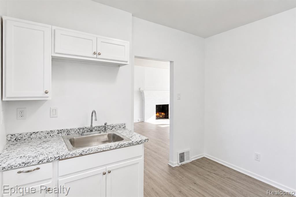 64 Glendale Street, Highland Park, MI 48203 — Photo 16