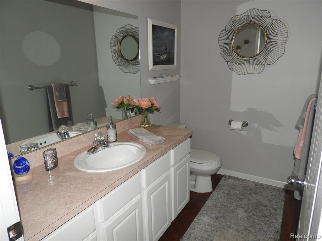 43124 Gina Drive, Sterling Heights, MI 48314 — Photo 16