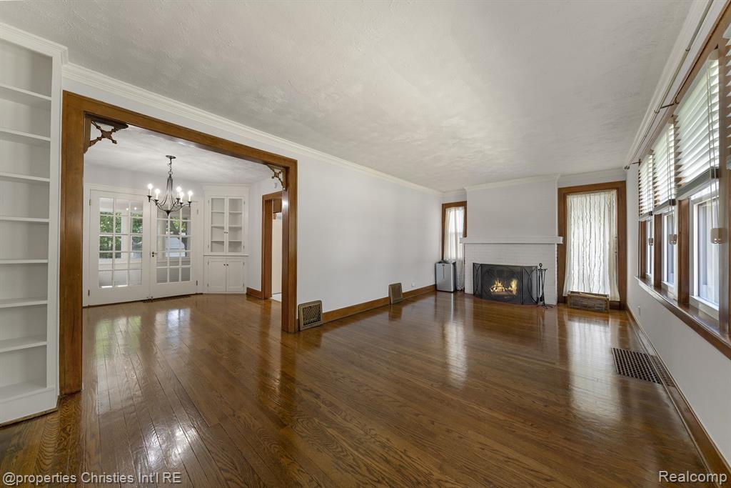 537 W 3RD Street, Rochester, MI 48307 — Photo 10