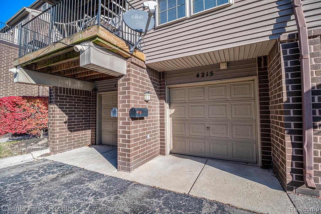4215 Schaefer Road, Dearborn, MI 48126 — Photo 24