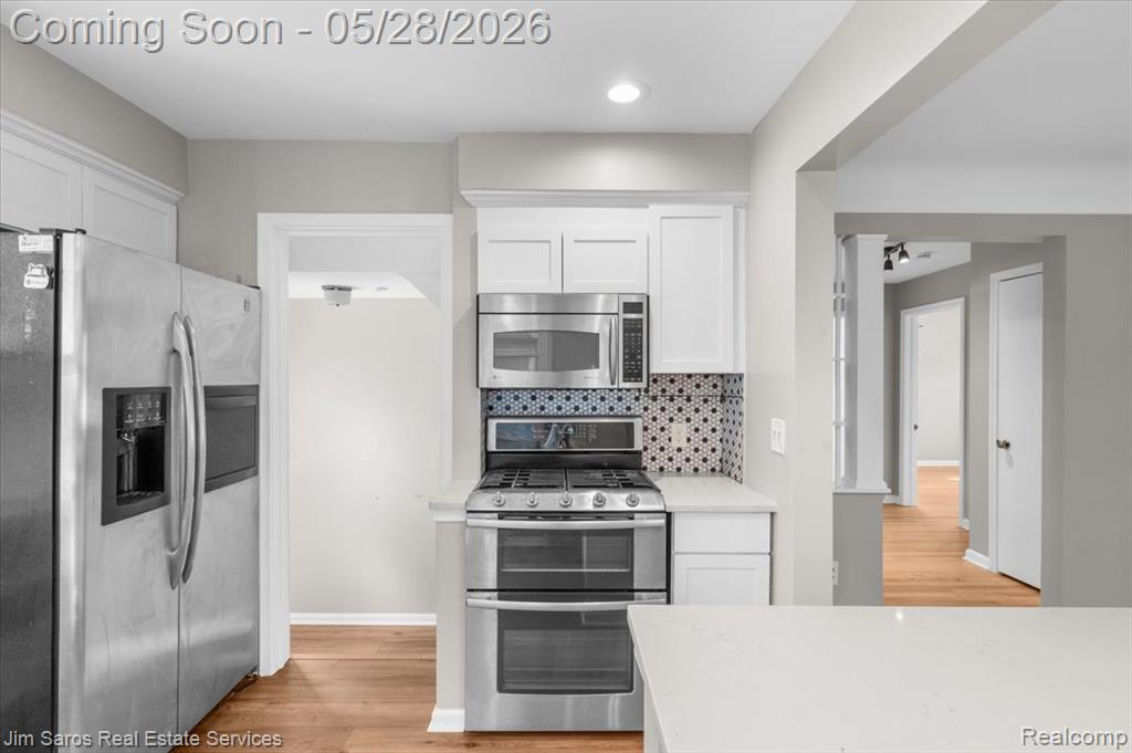 21252 Huntington Avenue, Harper Woods, MI 48225 — Photo 12