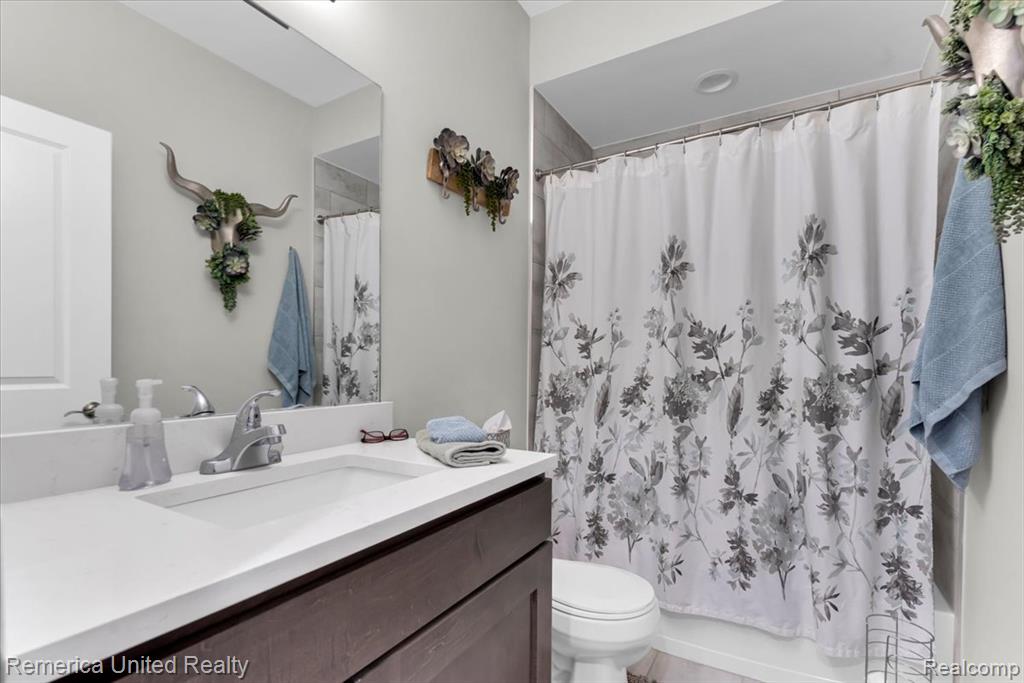 8057 Timber Trail, White Lake, MI — Photo 27