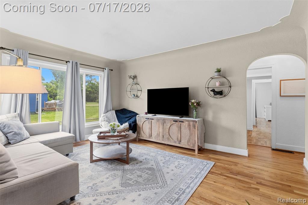 2496 Stockbridge Street, Burton, MI 48509 — Photo 6