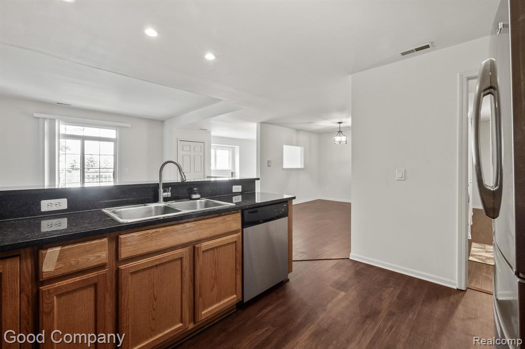 5548 Acorn Lane, Sterling Heights, MI 48314 — Photo 12