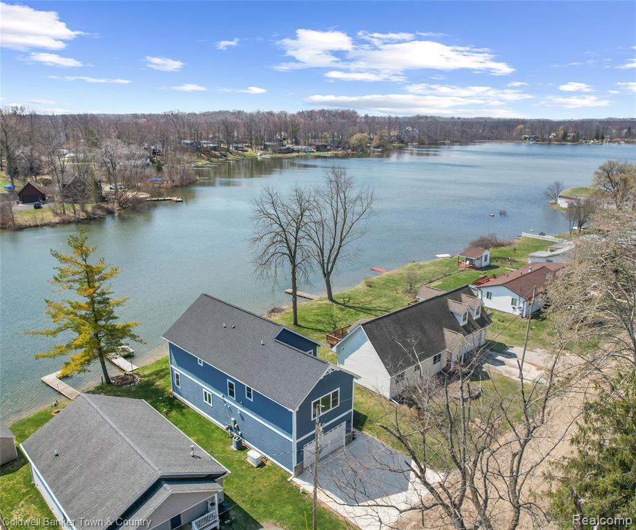 11634 Island Court, Hartland, MI 48353 — Photo 6