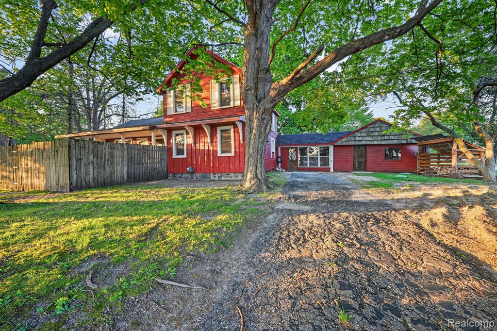 864 Hogsback Road, Mason, MI 48854 — front exterior
