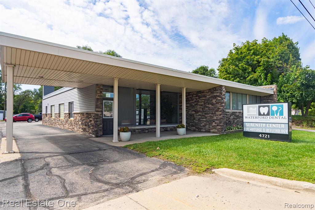 4721 Dixie Highway, Waterford, MI