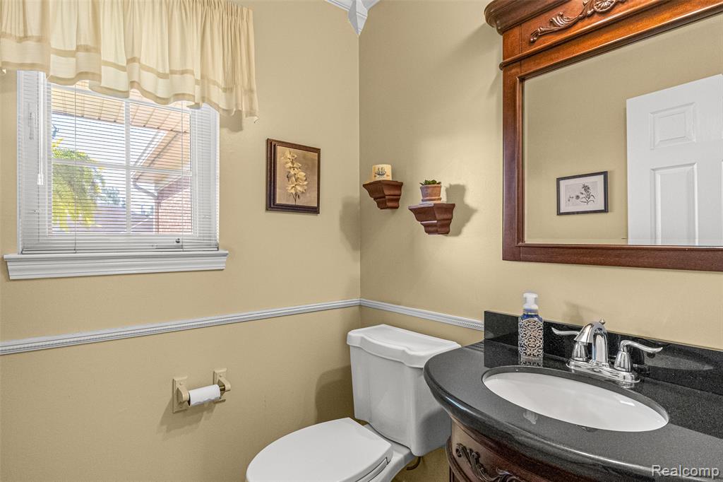 780 Saint Johns Boulevard, Lincoln Park, MI 48146 — Photo 18