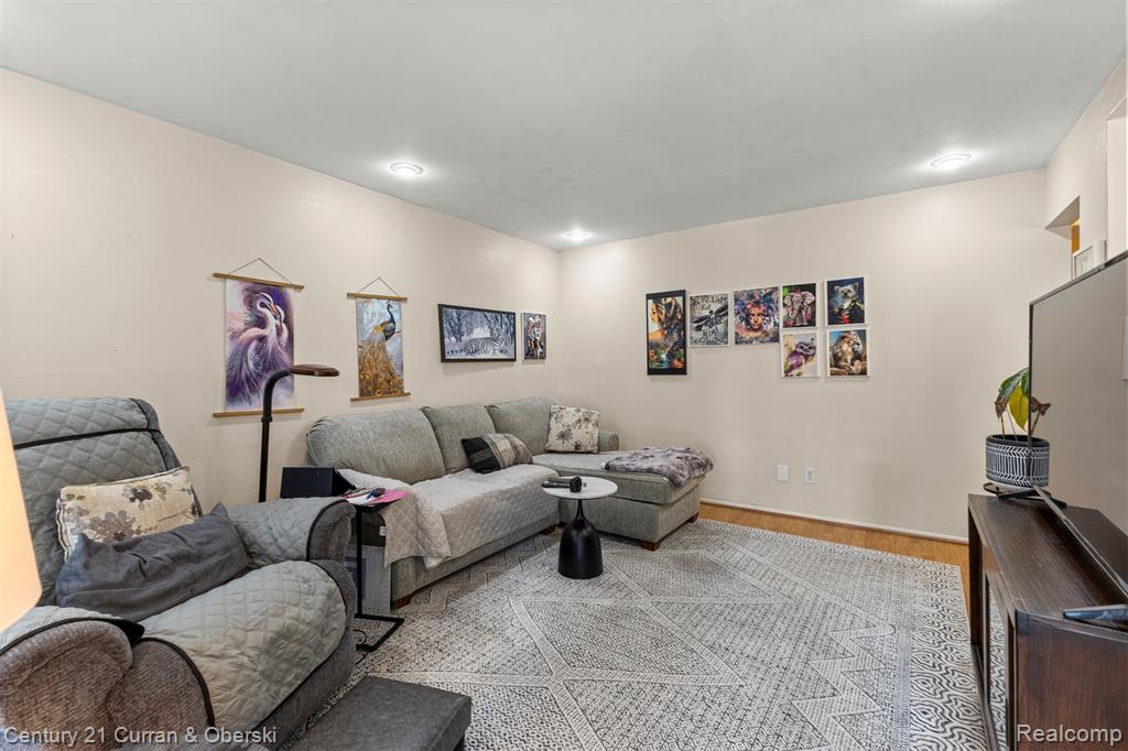6159 Nightingale Street, Dearborn Heights, MI 48127 — Photo 4