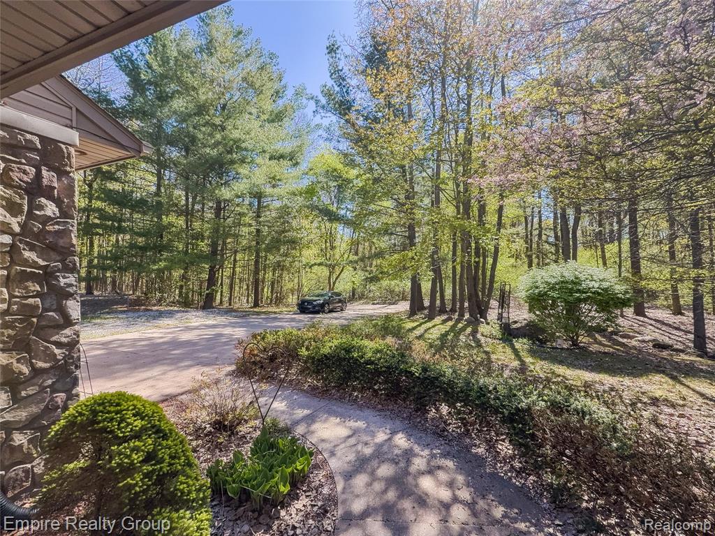 2111 Oak Terrace, Ortonville, MI 48462 — Photo 47